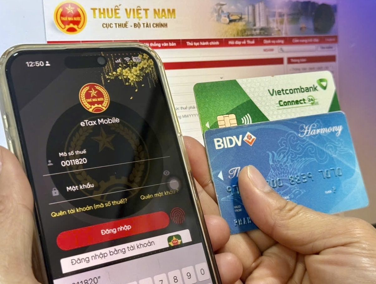 Hộ kinh doanh phải thông báo tài khoản ngân hàng và ví điện tử từ năm 2026